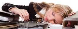 Stress und Arbeit bringt mollige Figur in Form? (Copyright: Picture-Factory - Fotolia.com)